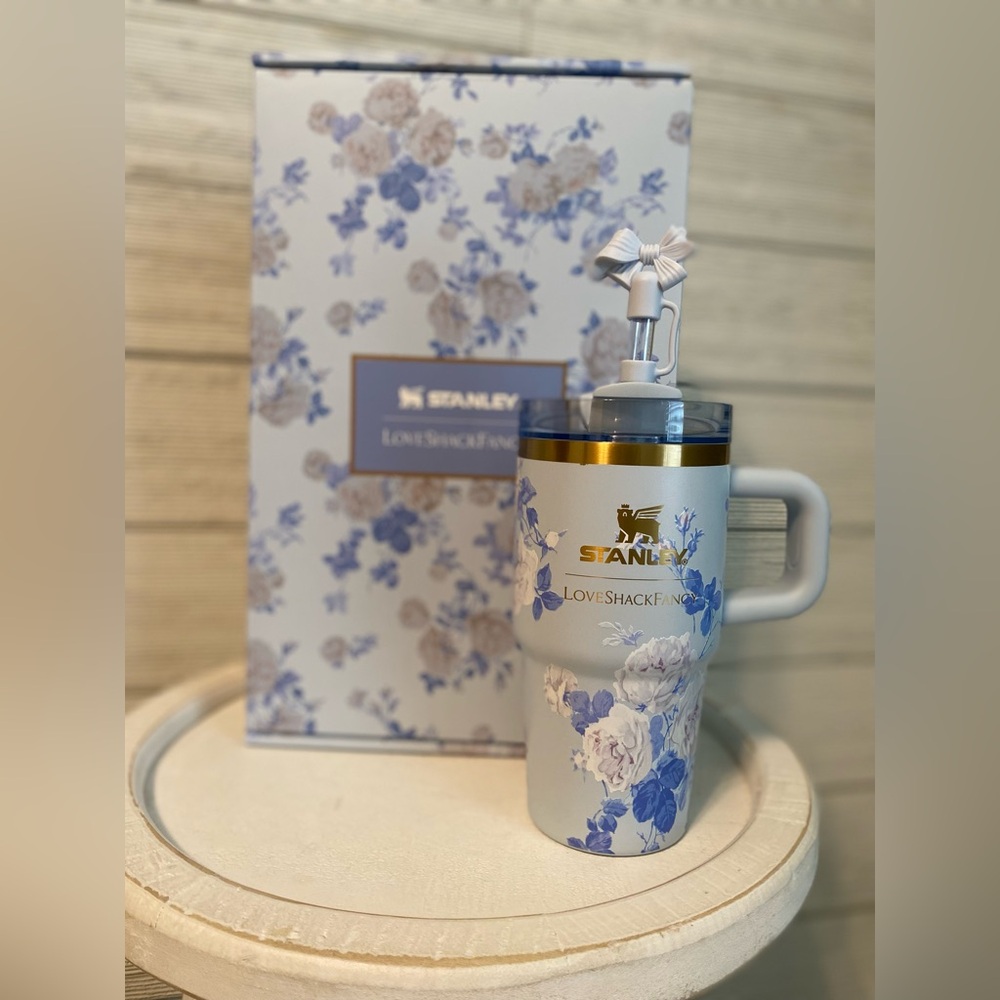 Brand New in box Stanley x LoveShackFancy 20oz Quencher-Everblooming Rosettes.